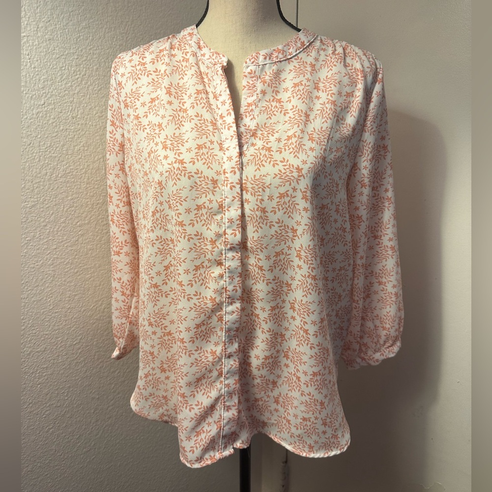 ⭐ Last Chance! Pink and White 3/4 Sleeve Buttoned Blouse with Mandarin Collar